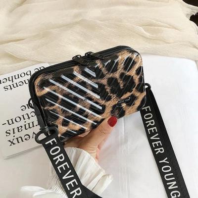 Women Bags 2020 Fashion Designer Personality Small Box New Suitcase Shape Bags Small Luggage Bag Women Famous Brand Clutch Bag