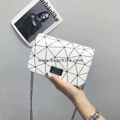 Women Fashionable Shoulder Bags New Korean Version of The Messenger Bag Handbag Chain Wild Crack Printing Wild Shoulder Bag