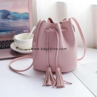 Vintage Fashion Small Women Leather Bucket Bag Handbag Tassel Drawstring Shoulder Bag Messenger Crossbody Bags Purses