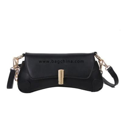 Armpit bag female chain bag 2020 summer new simple small square bag female bag wild shoulder bag messenger bag