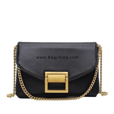 2020 New Magnetic Buckle Chain Small Square Bag Light Leather Soft Leather Shoulder Female Handbag Portable Diagonal Leisure Bag