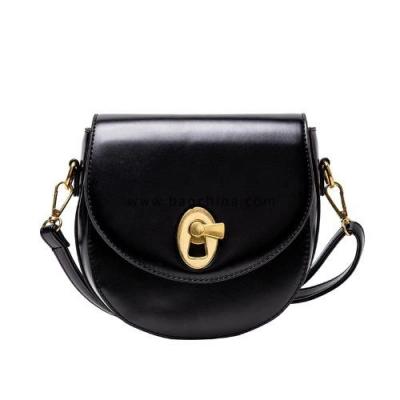 Women's Single Shoulder Saddle Bag Small Designer Bag Spring / Summer 2020 New Retro Buckle Handbag Lady Messenger Bag