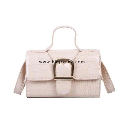 Niche texture crocodile pattern small square bag ladies small handbag messenger female bag 2020 new wild shoulder bag