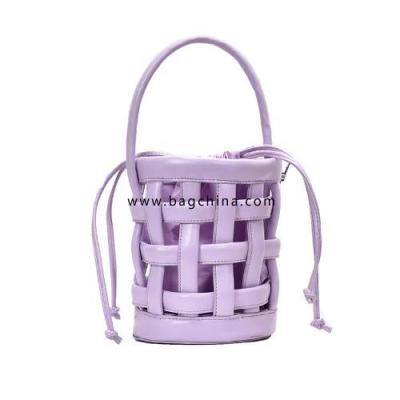 Hollow waffle trumpet high-quality leather bucket bag messenger bag female 2020 ladies solid color shoulder bag female